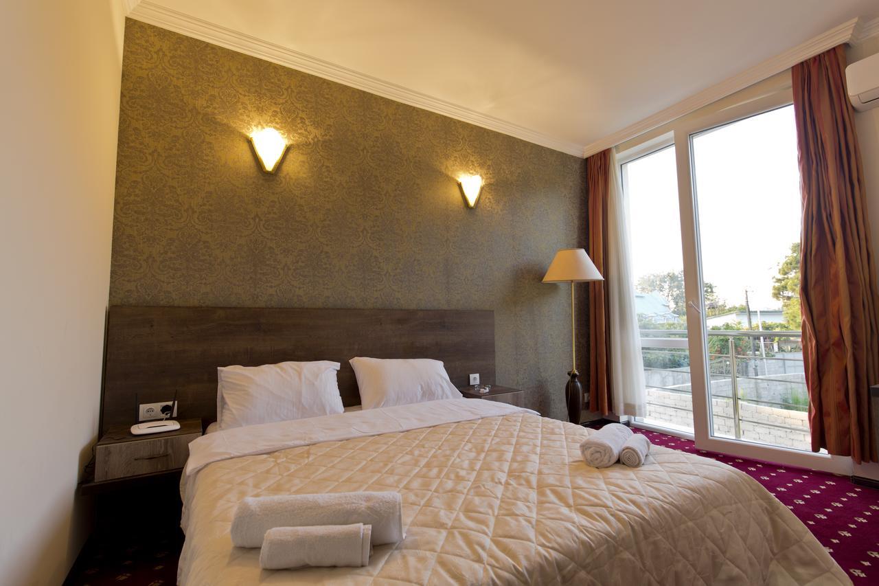 Orange Hotel Gonio Extérieur photo