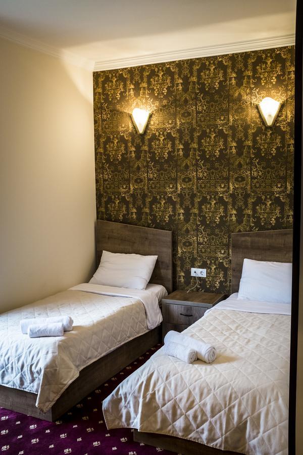 Orange Hotel Gonio Extérieur photo