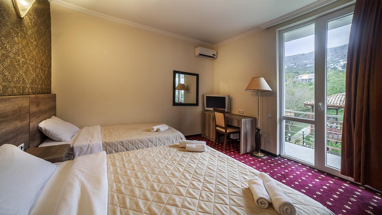 Orange Hotel Gonio Extérieur photo